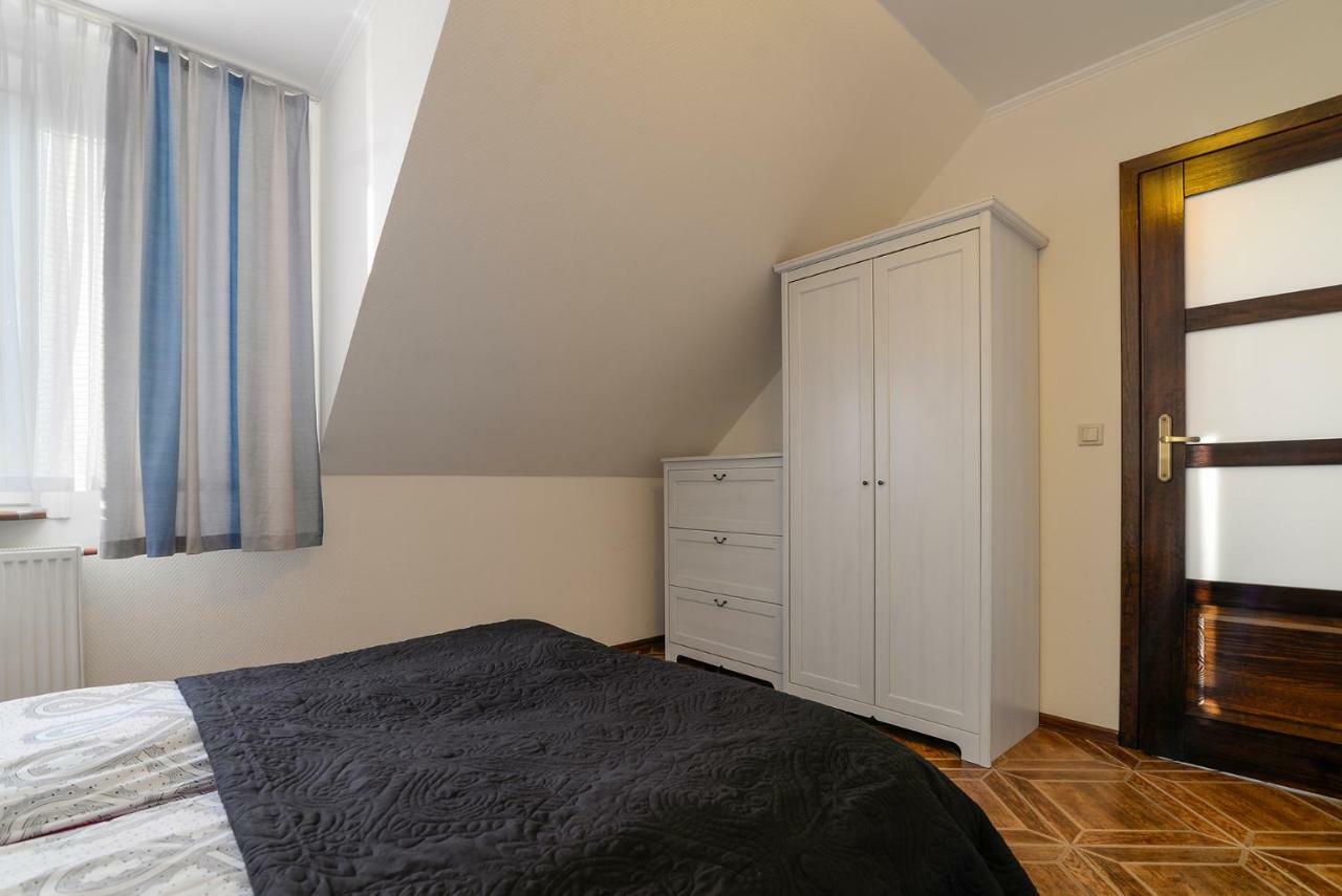 Pionow Rodzinne Apartamenty Urocza 10 Krynica Morska Exterior photo