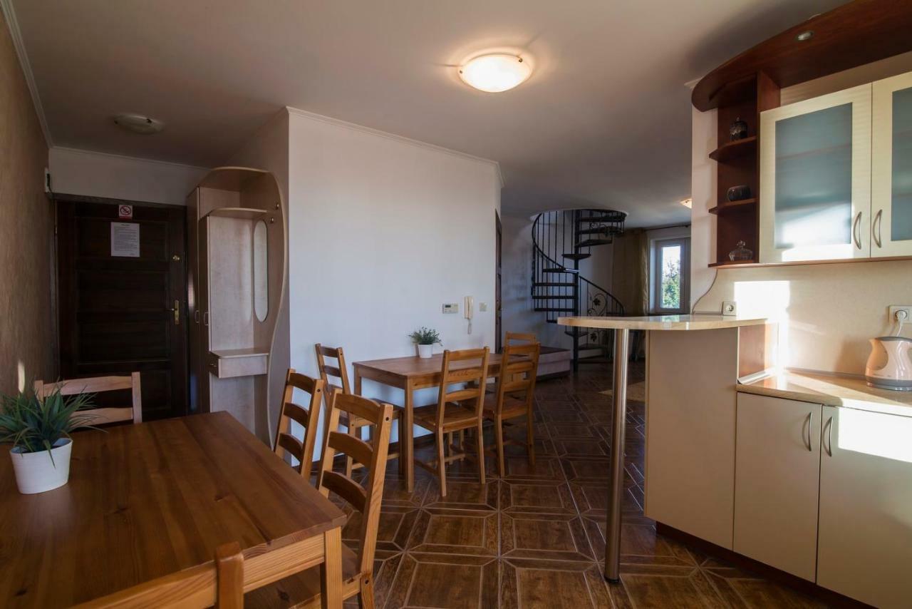 Pionow Rodzinne Apartamenty Urocza 10 Krynica Morska Exterior photo